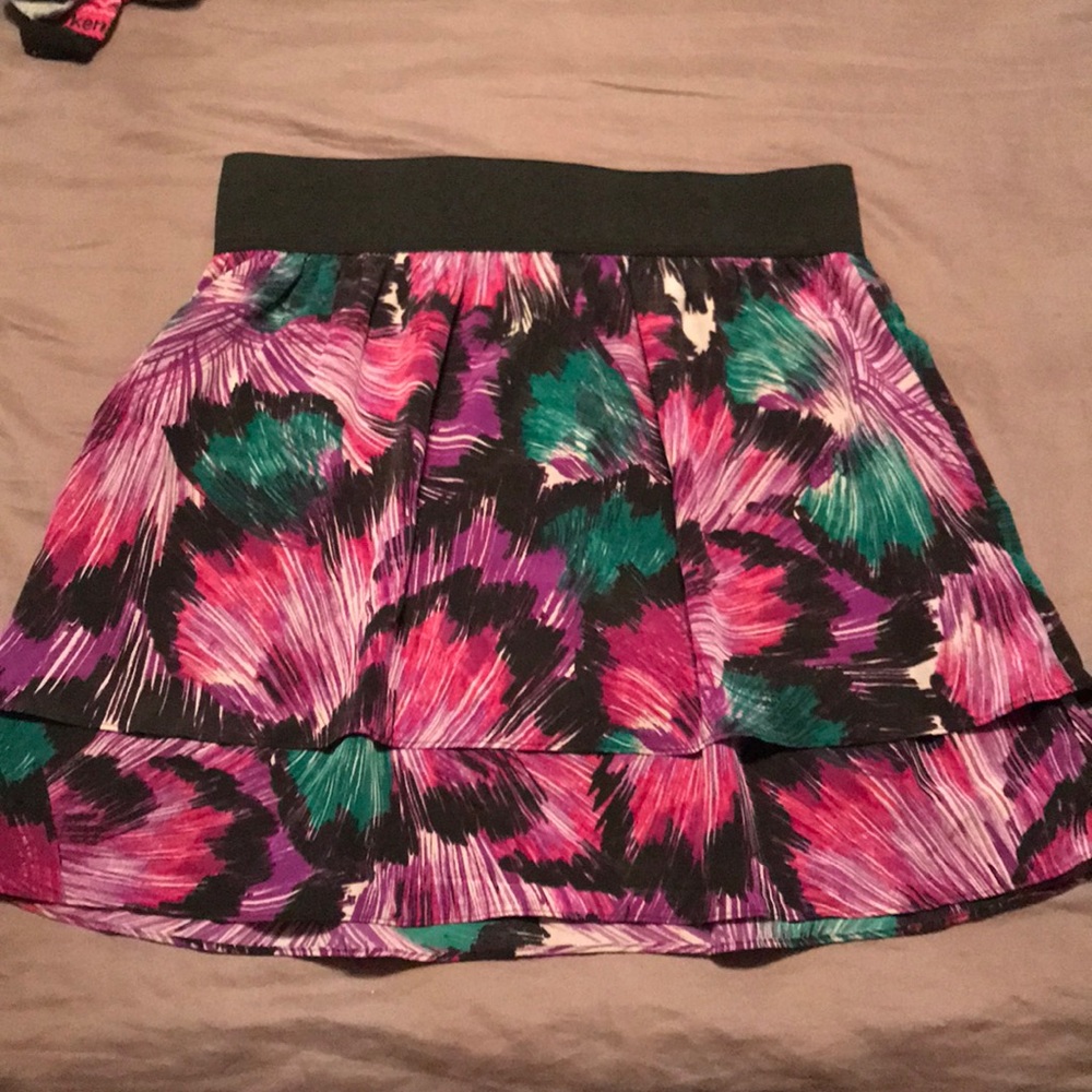 🌺🌸Elle colorful skirt🌸🌺